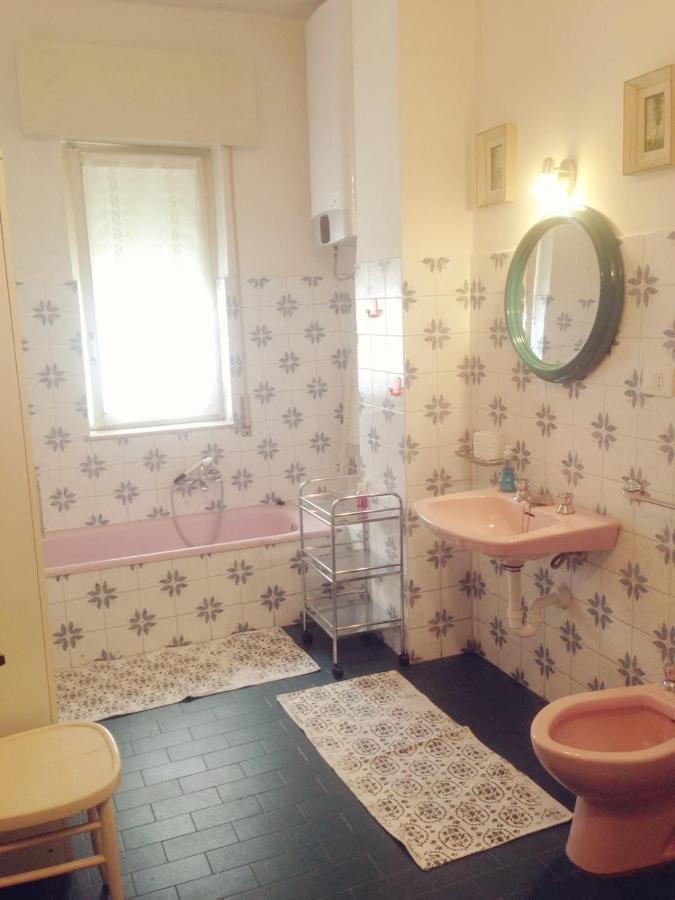 Casa Vacanza! A 50m Dal Mare! Ferienhaus Bordighera